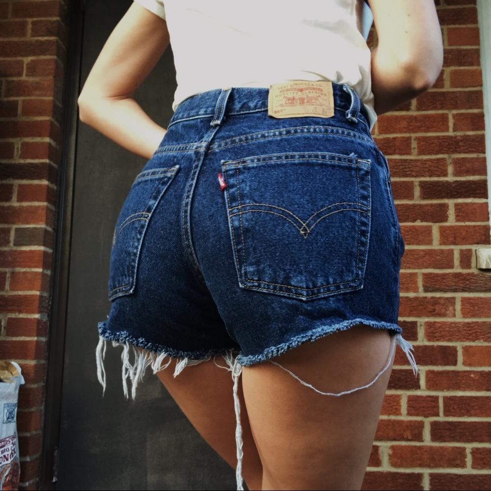 Vintage Levi’s cutoff shorts!